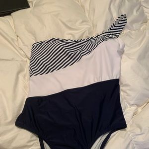 Women’s Kona Sol one-piece bathing suit